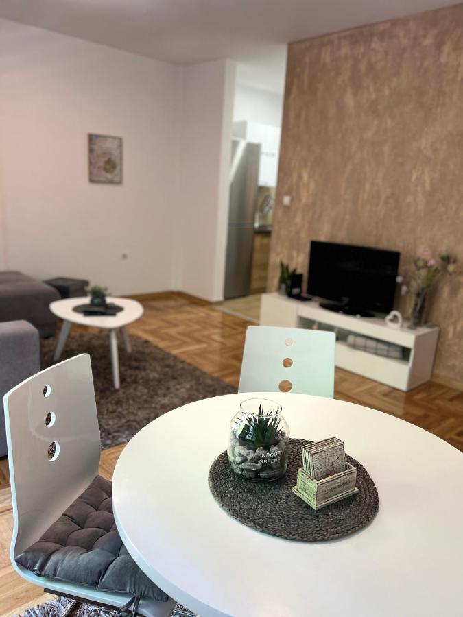 Centar Ns Daire Novi Sad Dış mekan fotoğraf